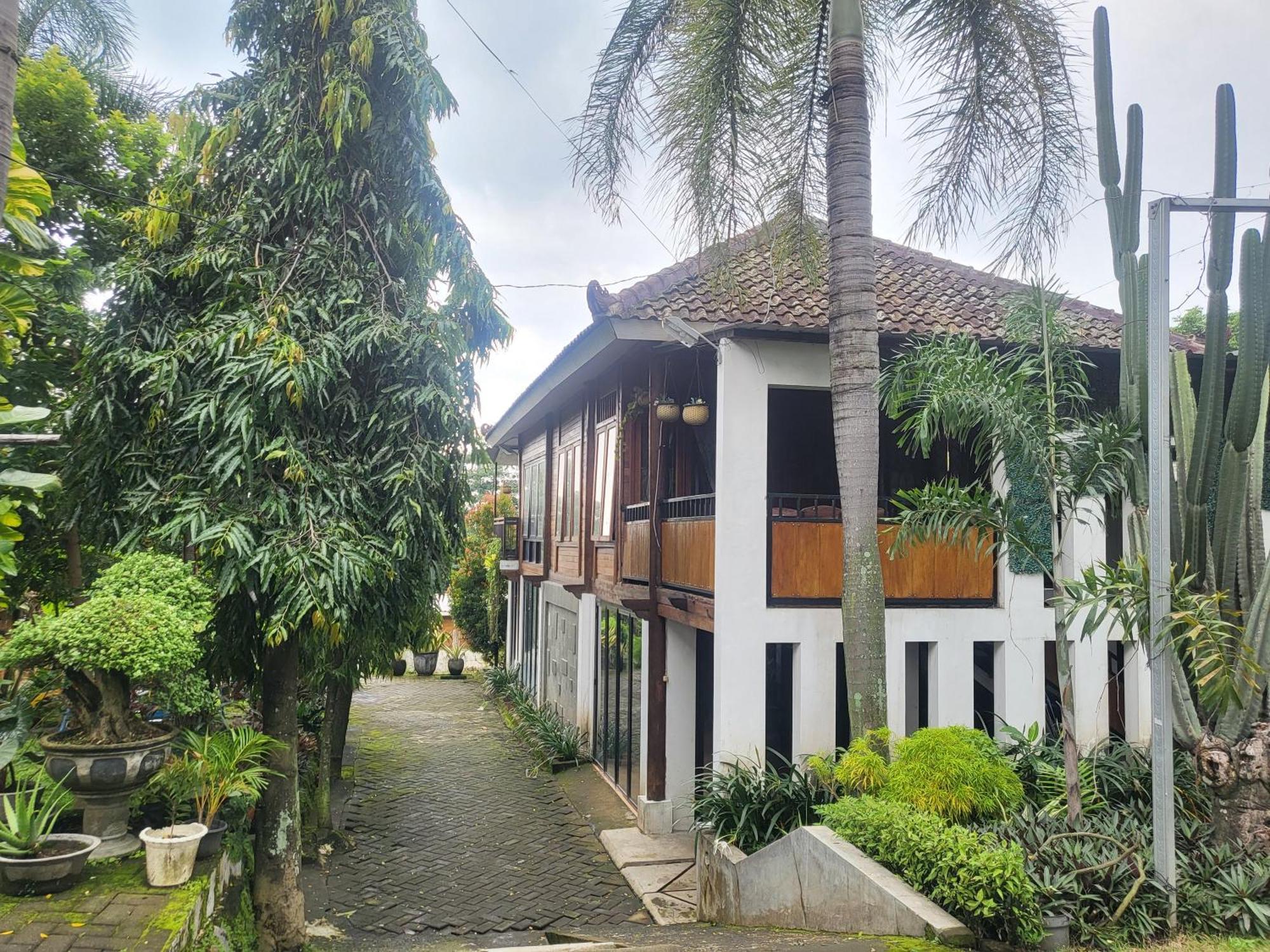 Reddoorz Syariah Near Wisata Durensewu Pandaan Jetak Exterior foto