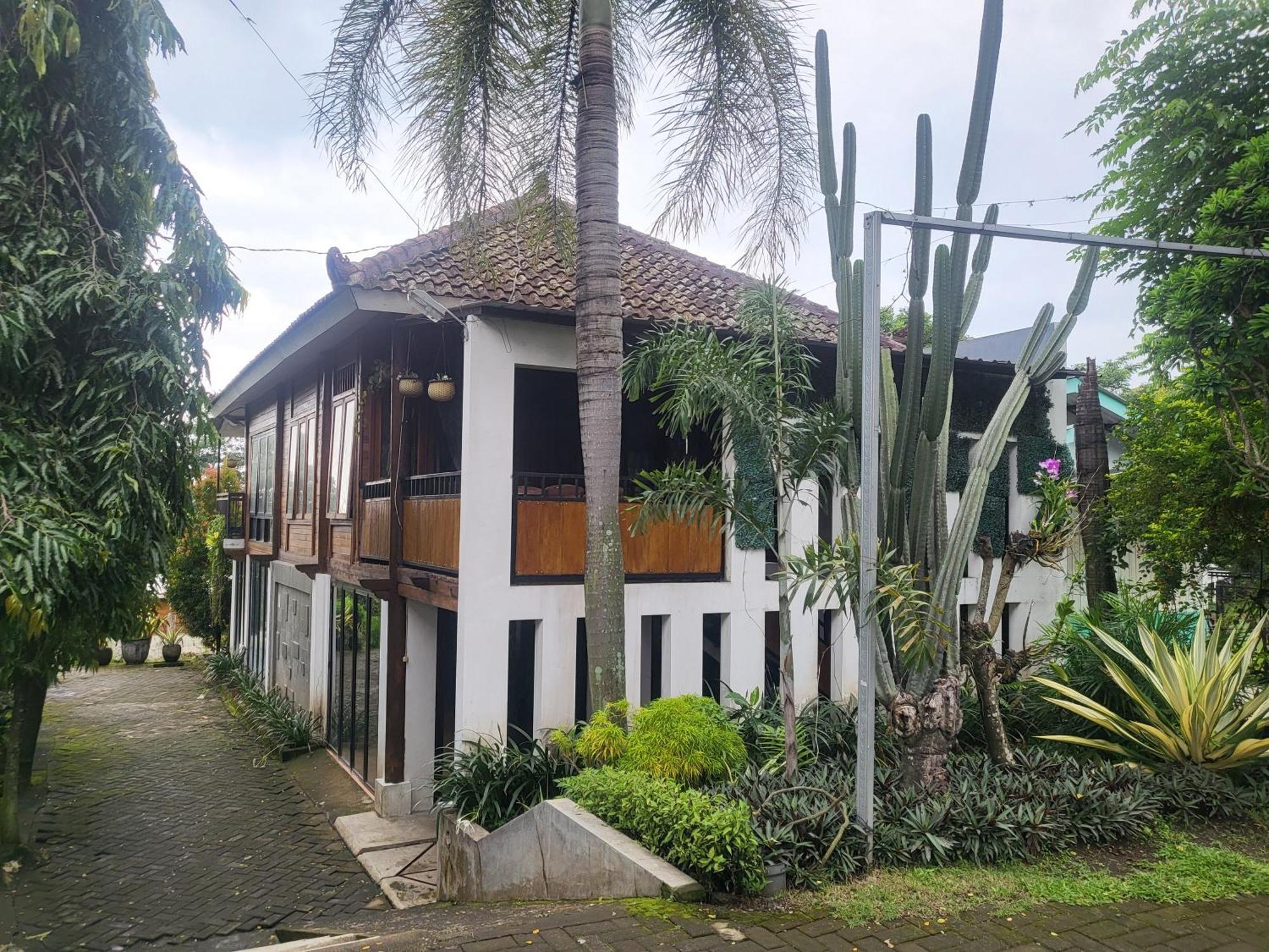 Reddoorz Syariah Near Wisata Durensewu Pandaan Jetak Exterior foto
